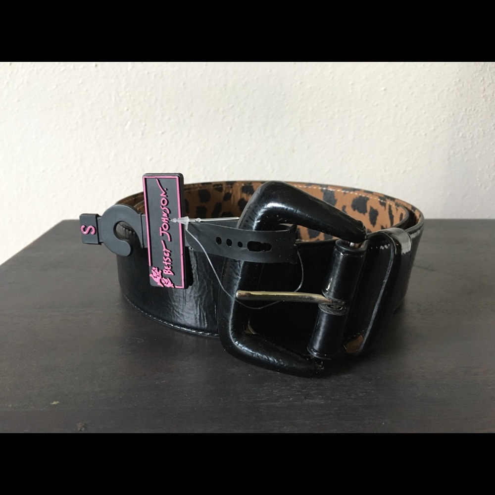 Betsey Johnson Belt Black Manmade Materials size small / imperfections As Is